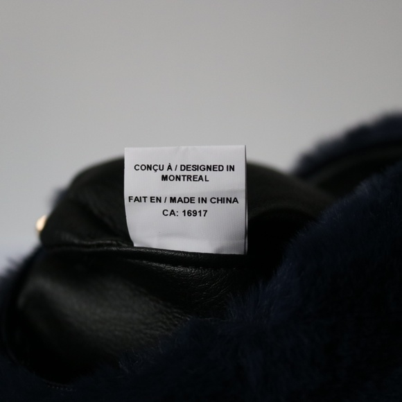 Kim & Co. Faux Fur Chain Strap Shoulder Purse Navy - Picture 8 of 8